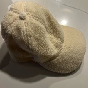 BRAND NEW, NEVER WORN: WeWoreWhat Sherpa Hat Ivory